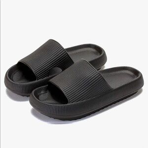 Unisex Cloud Slippers Pillow House Slippers Shower Shoes Slides Bathroom Sandals